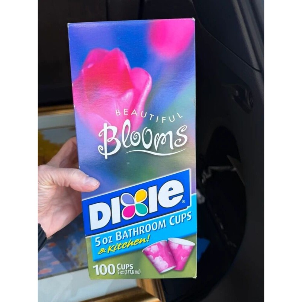 Dixie cups brand new Vintage